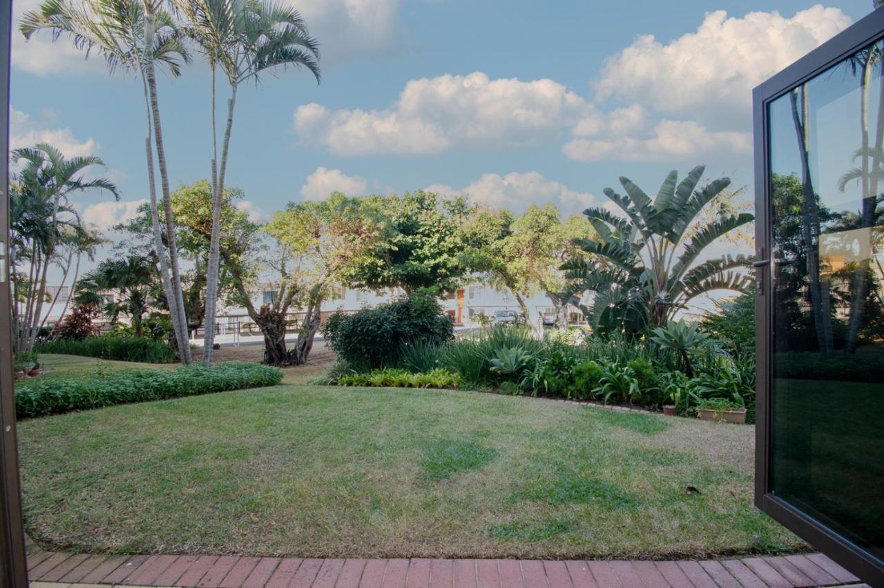 Apartamento 7 The Shades Umhlanga Rocks Durban Exterior foto